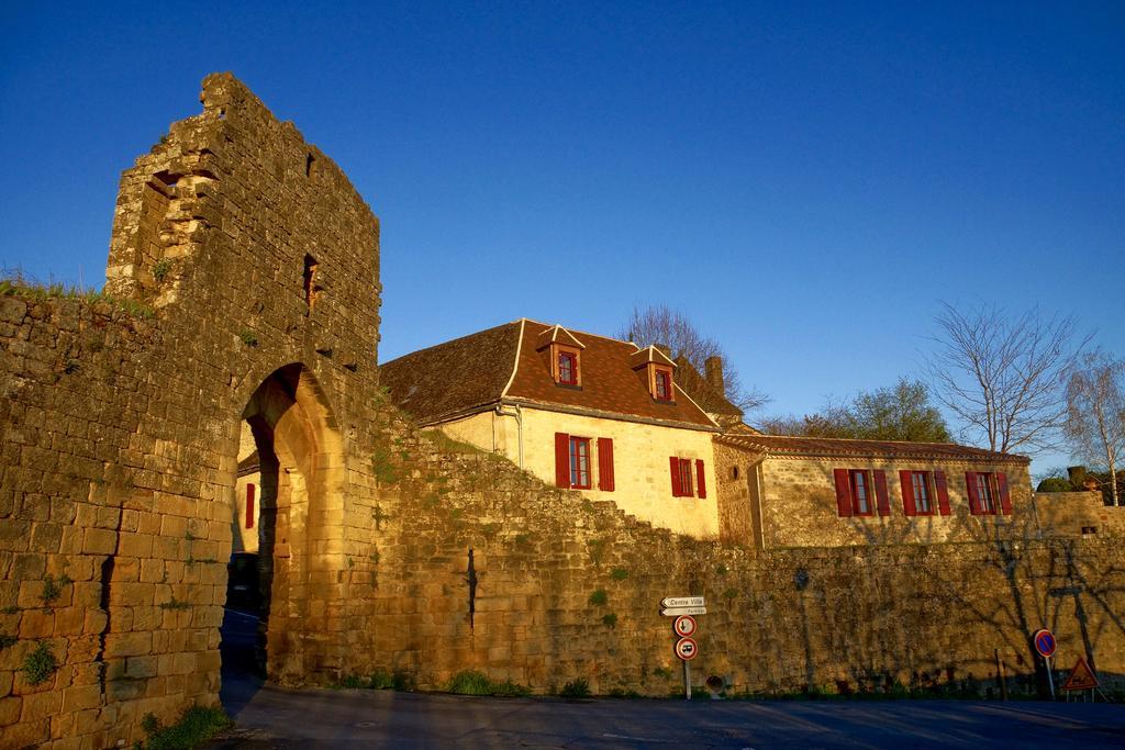 1 Logis A Domme - Piscine & Spa Bagian luar foto